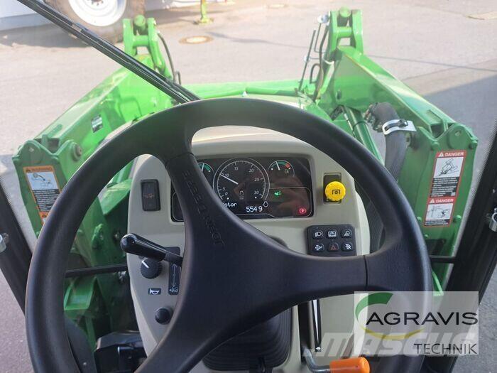 John Deere 4066 R Tractors