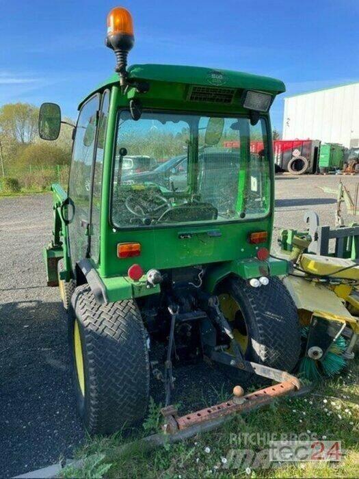 John Deere 4115 Compact tractors
