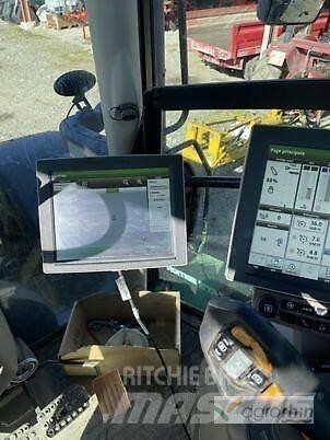John Deere 6250R Tractors