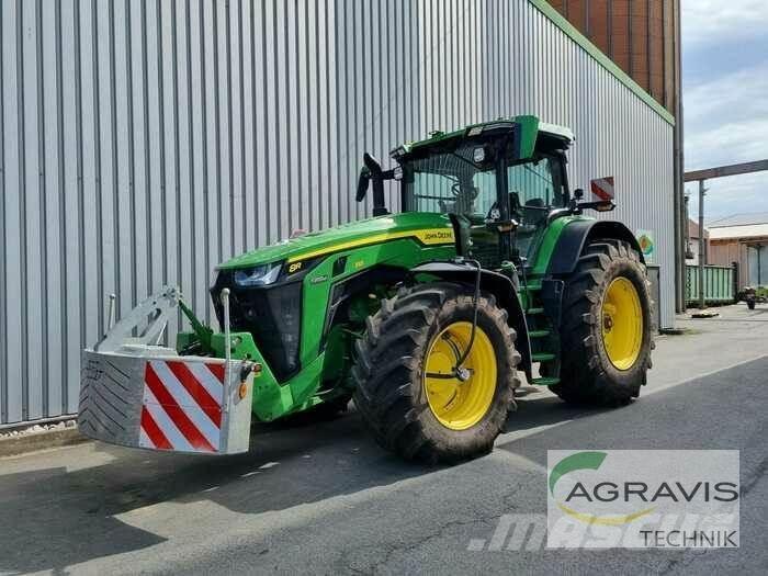 John Deere 8310 R Tractors