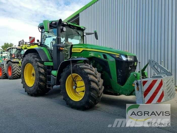 John Deere 8310 R Tractors