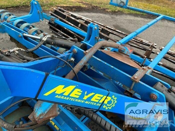 Meyer KSE 550 Harrows