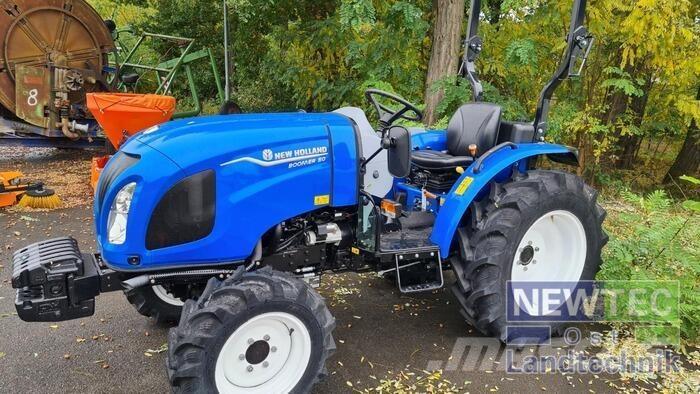New Holland BOOMER 50 Tractors