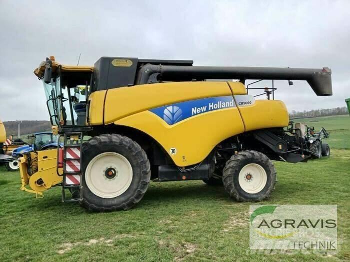 New Holland CR 9060 Combine harvesters
