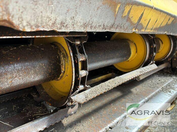 New Holland TF 78 Combine harvesters