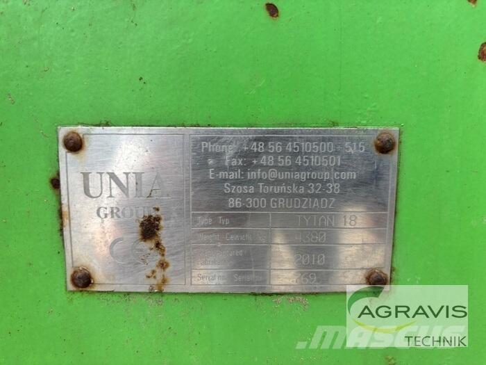 Unia TYTAN 18 Mineral spreaders