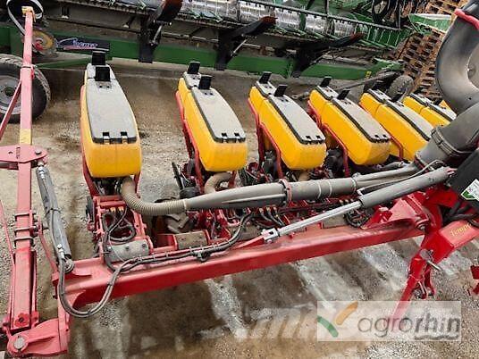 Väderstad Tempo V8 Drills