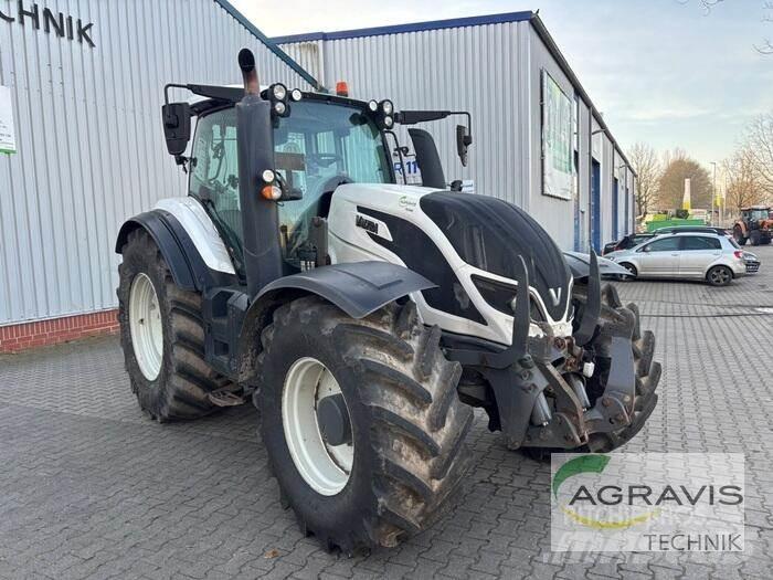 Valtra T 214 D Tractors