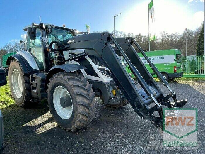 Valtra T215D Tractors