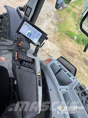 Valtra T234 VERSU Tractors