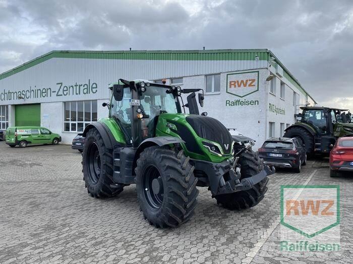 Valtra T235V Tractors