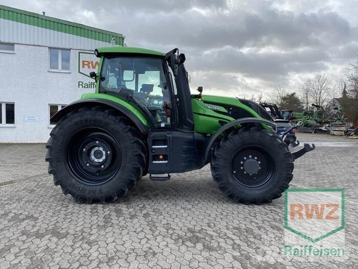 Valtra T235V Tractors