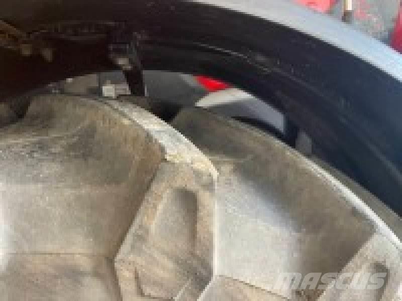 CASE Puma 175 Tractors