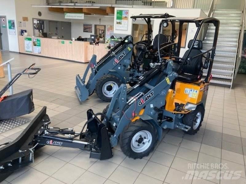 GiANT G1200 Skid steer loaders