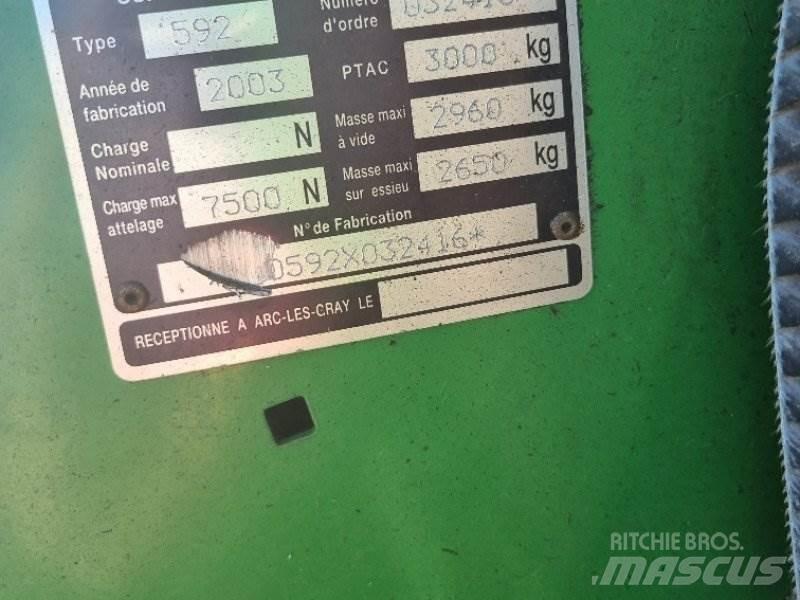 John Deere 592 Round balers
