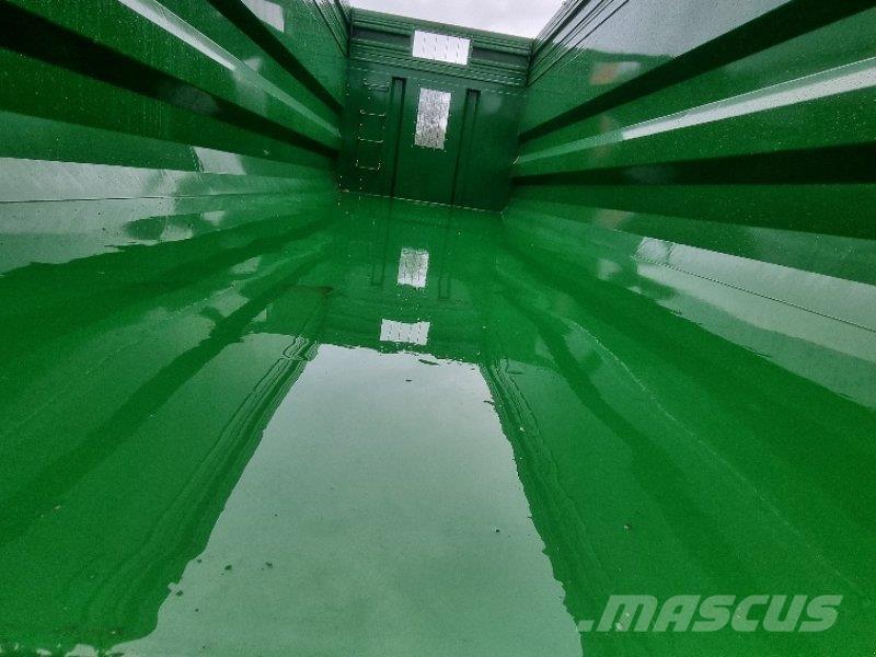 Kröger MUK 303 Tipper trucks