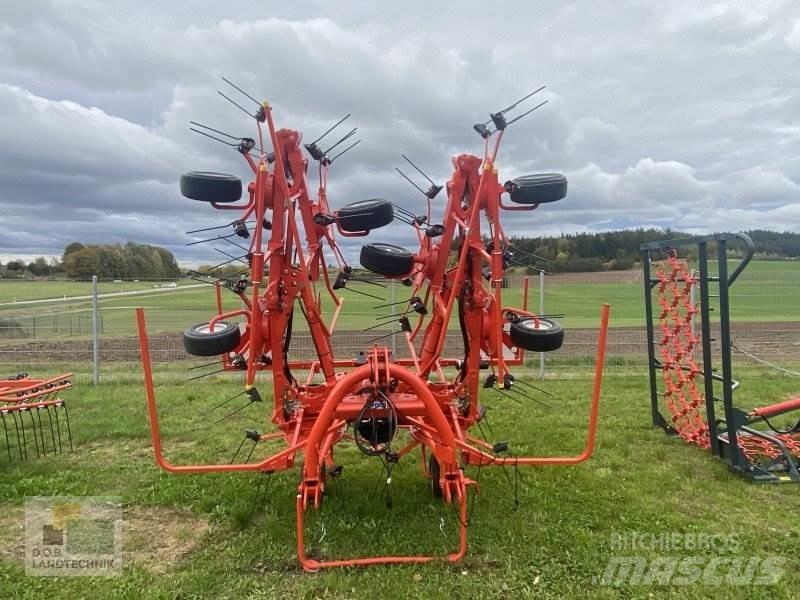Kuhn GF 8700 Rakes and tedders