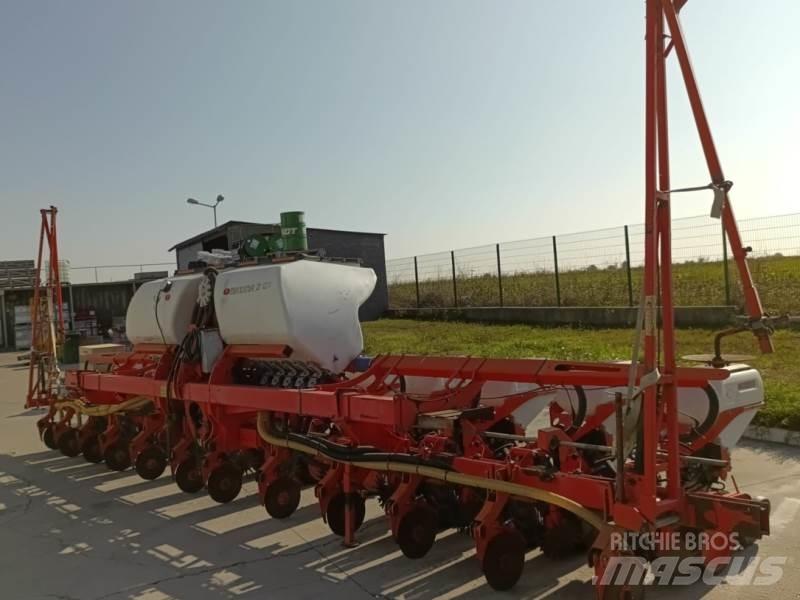 Kuhn Maxima 2 Other sowing machines and accessories