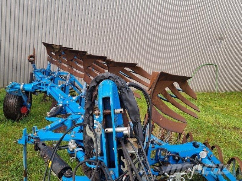 Lemken Juwel 8 Ploughs