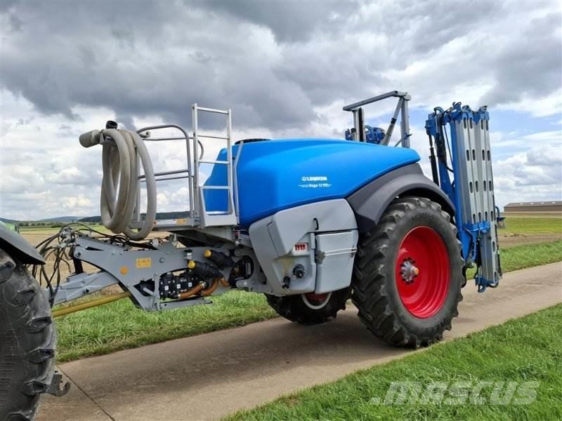 Lemken Vega 12 Manure spreaders