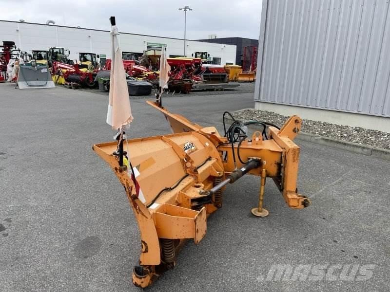 Samasz PSV 271 Snow blades and plows