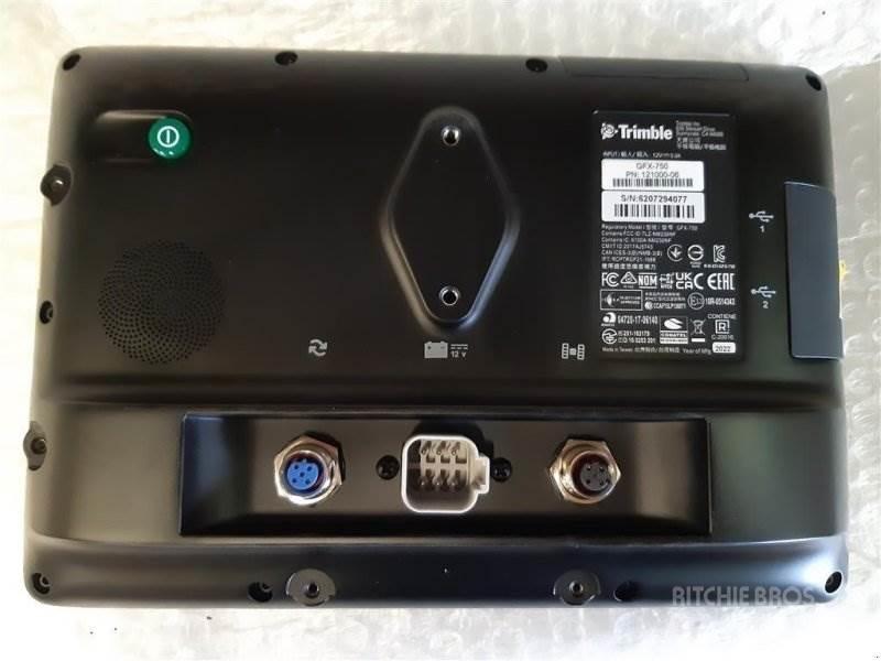 Trimble GFX 750 Farm machinery