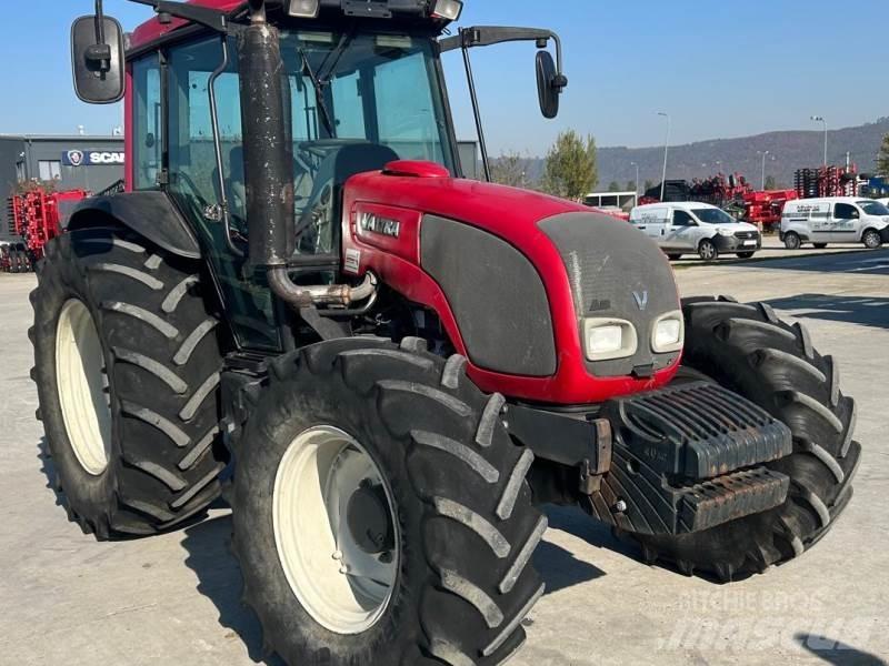 Valtra A93 H Tractors