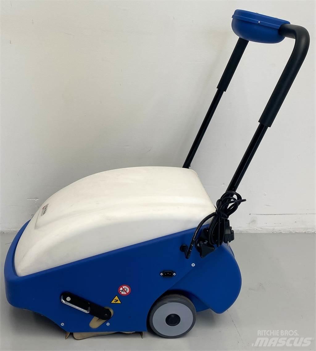 Fiorentini S650 Indoor sweepers
