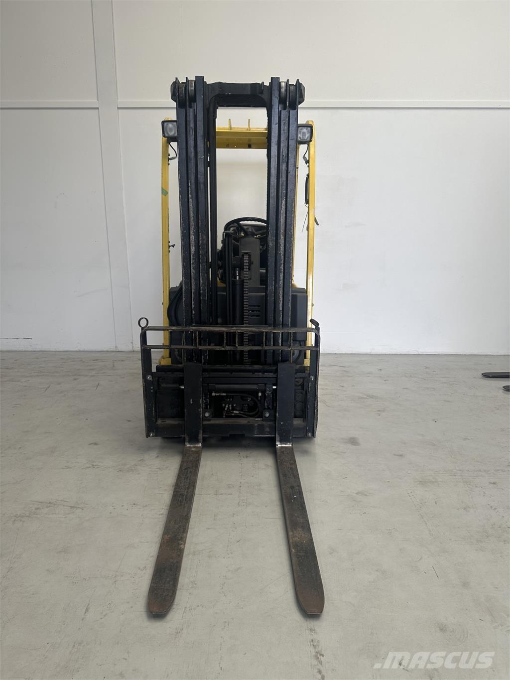 Hyster J1.8XMT Electric forklift trucks