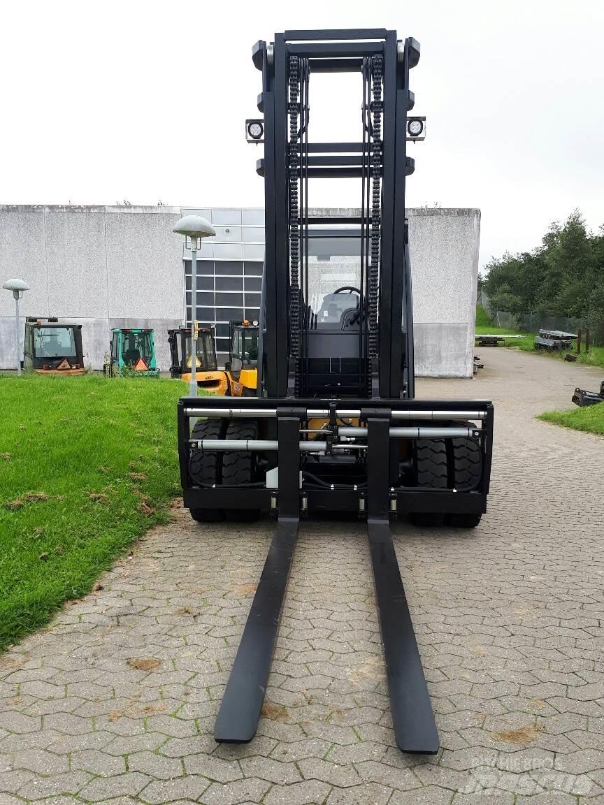 Yale GDP90VX Diesel trucks