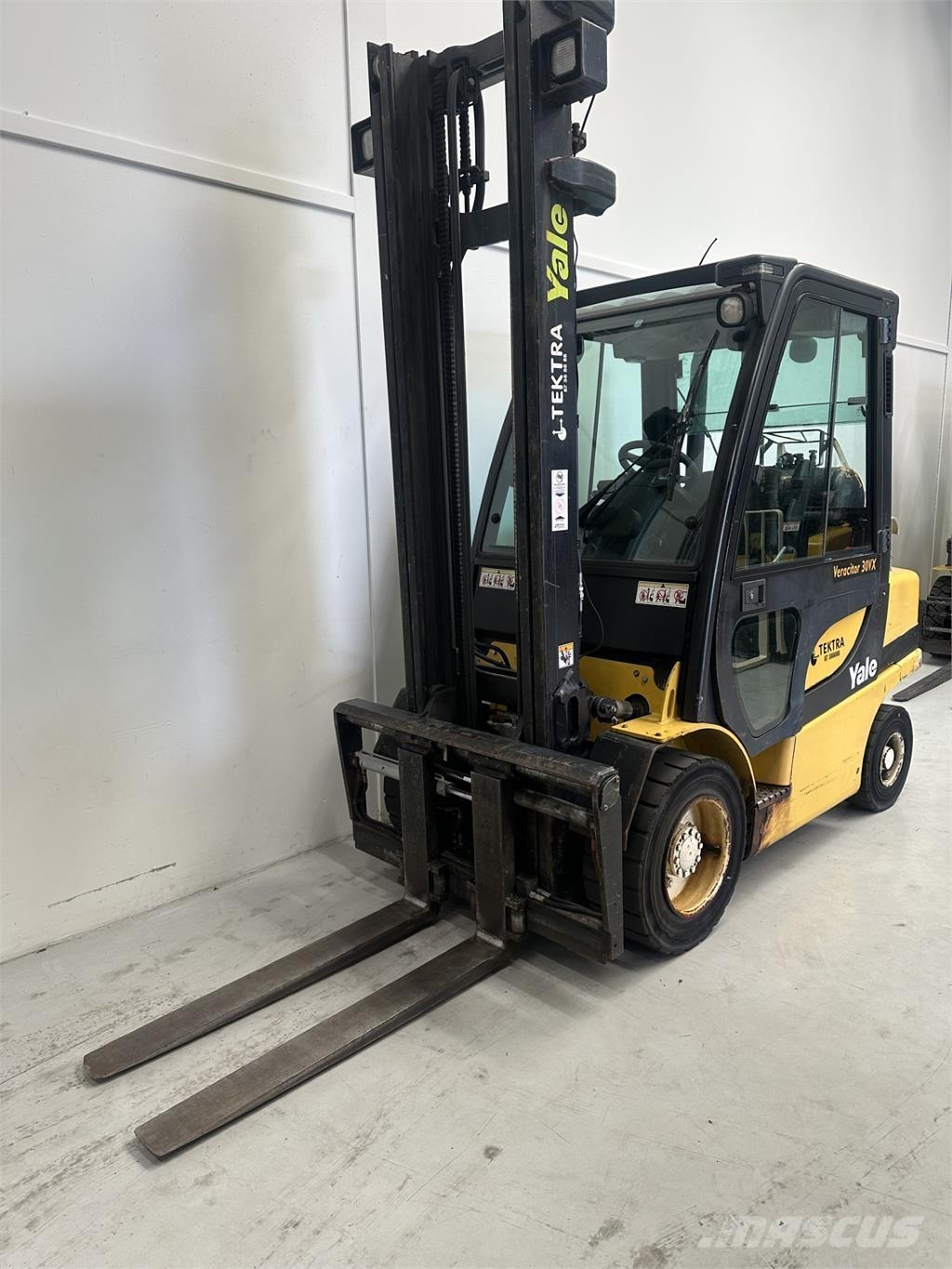 Yale GLP30VX LPG trucks