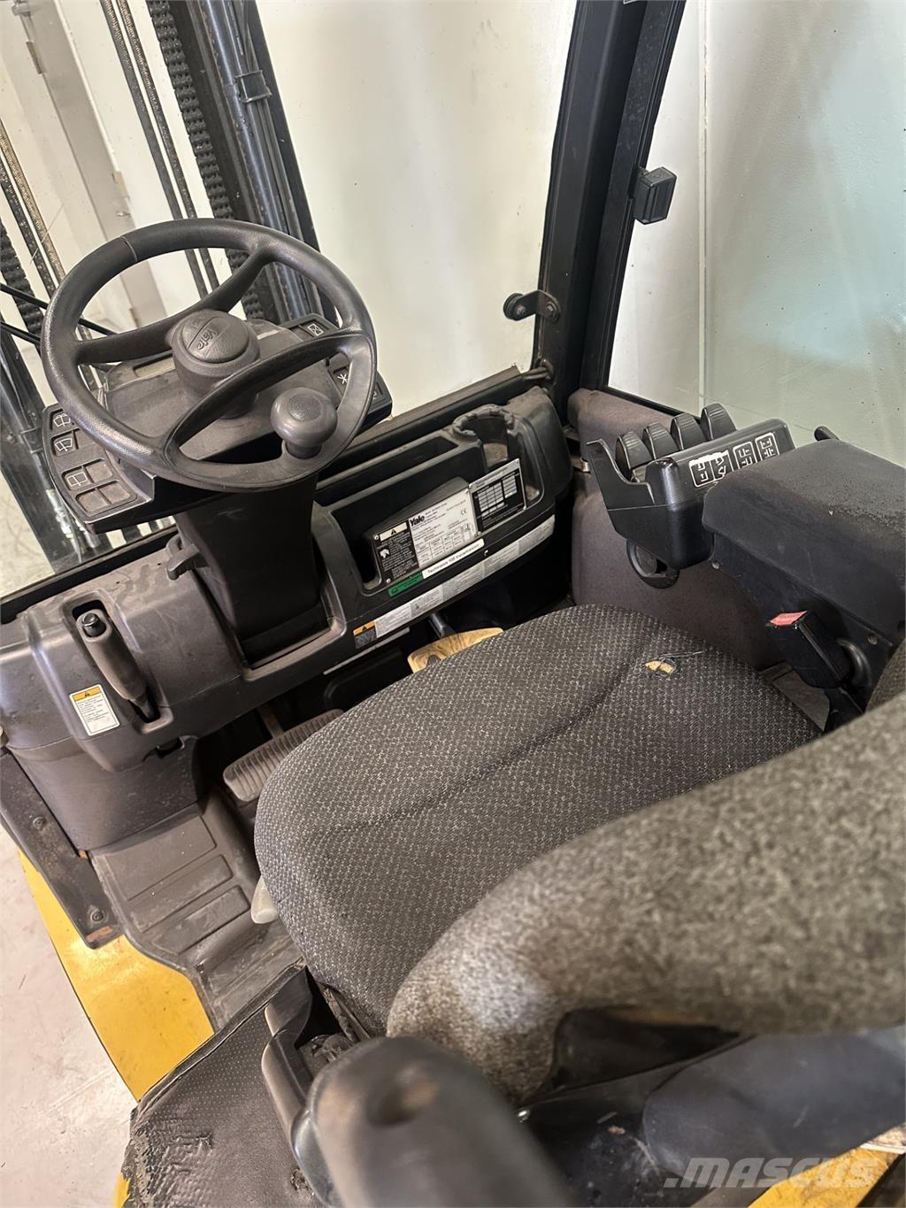 Yale GLP30VX LPG trucks