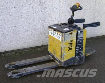 Yale MP20X - 400 AH Low lift with platform