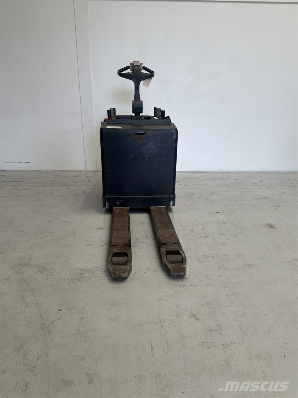 Yale MP20X FBW - 400 AH Low lift with platform