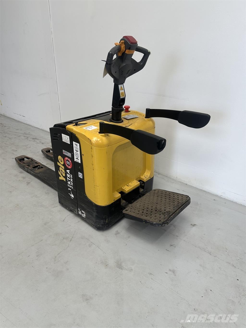 Yale MP20XUX Low lift with platform