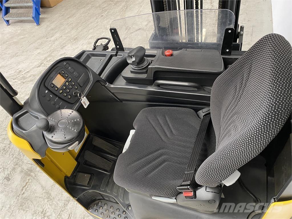 Yale MR14 Reach truck