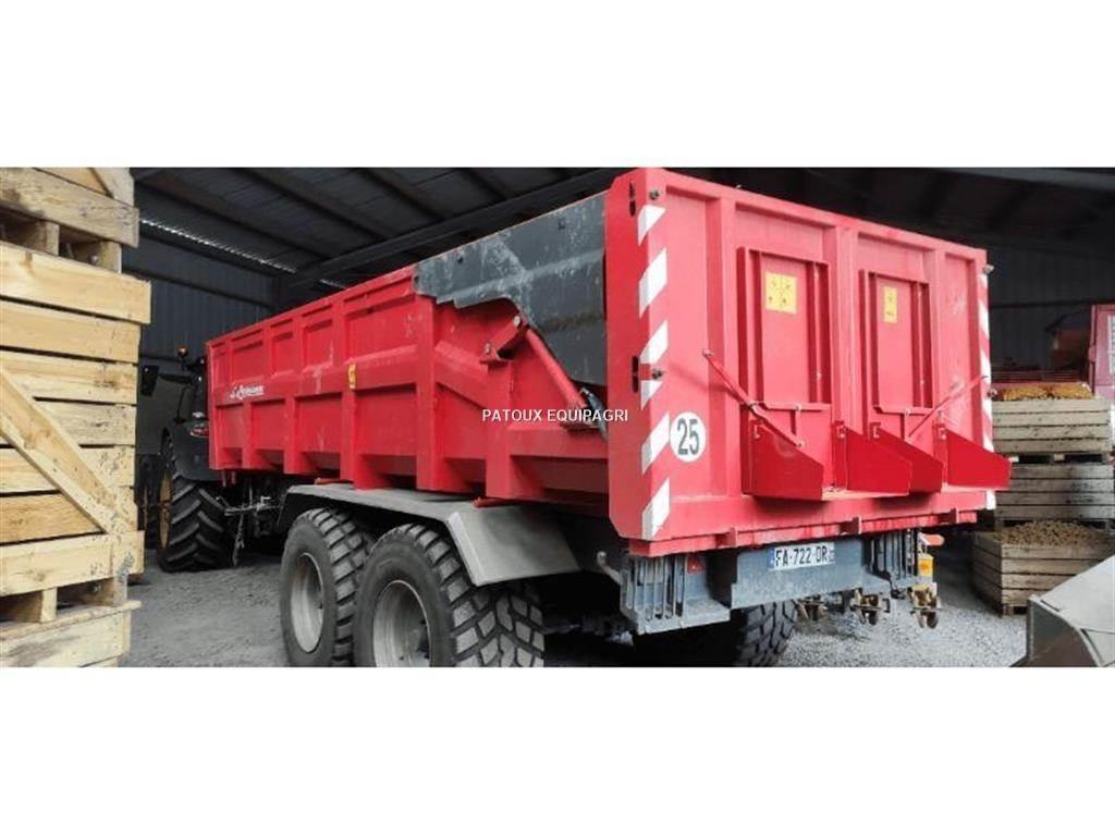  Artésienne D240MNS Tipper trucks