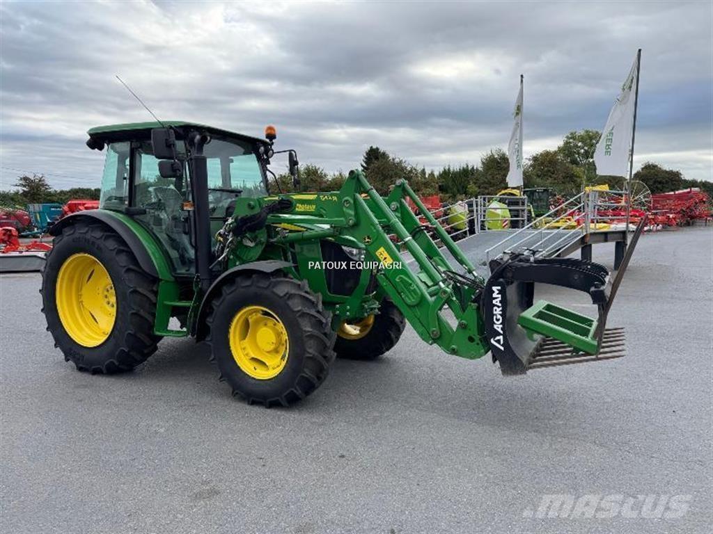 John Deere 5090M Tractors