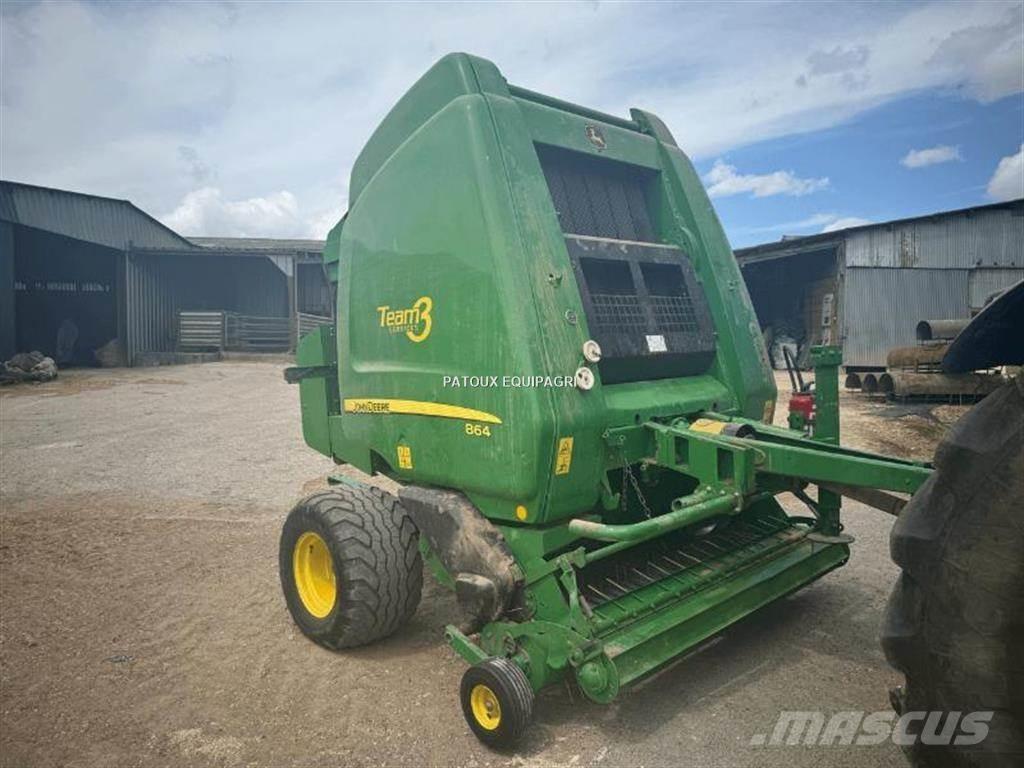 John Deere 864 Round balers