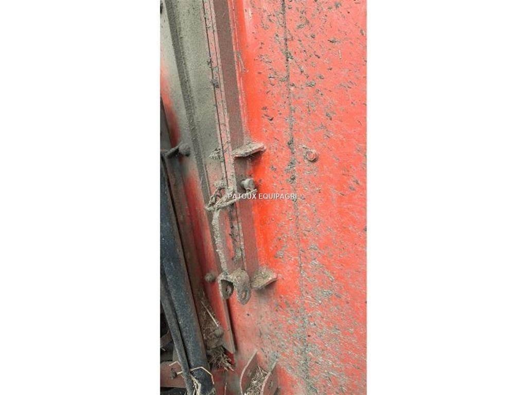 Kuhn 1870 Feed mixer