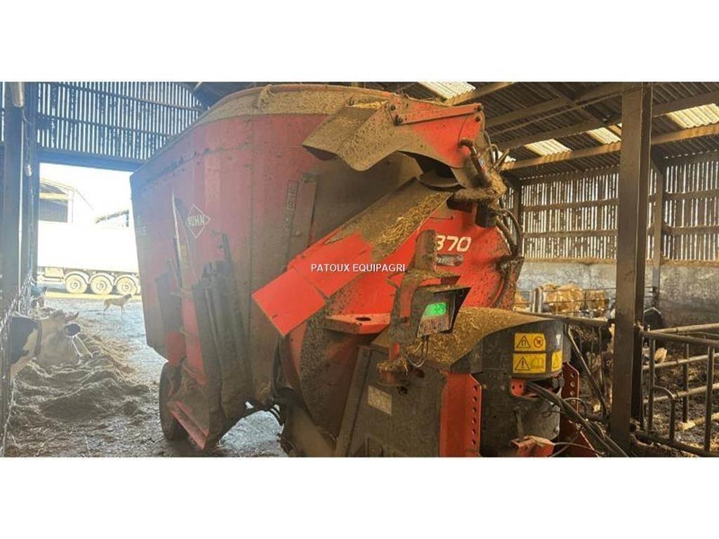 Kuhn 1870 Feed mixer
