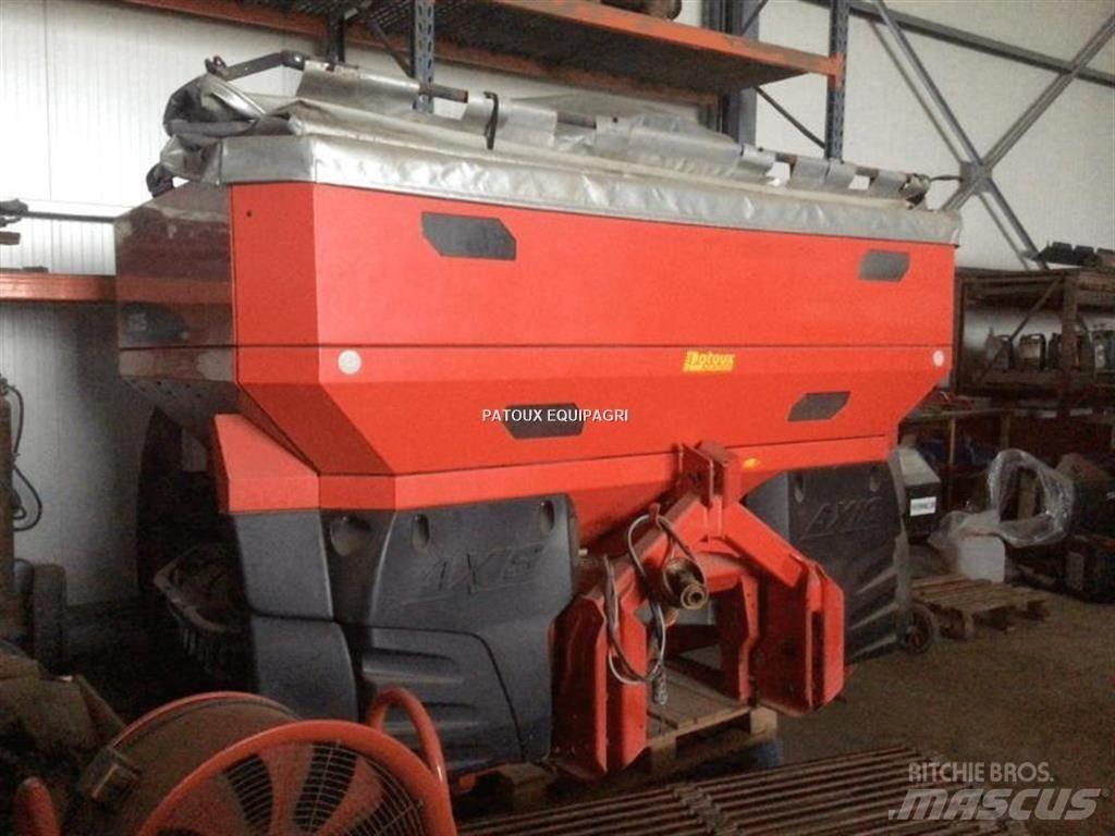 Kuhn AXIS50.1W Mineral spreaders