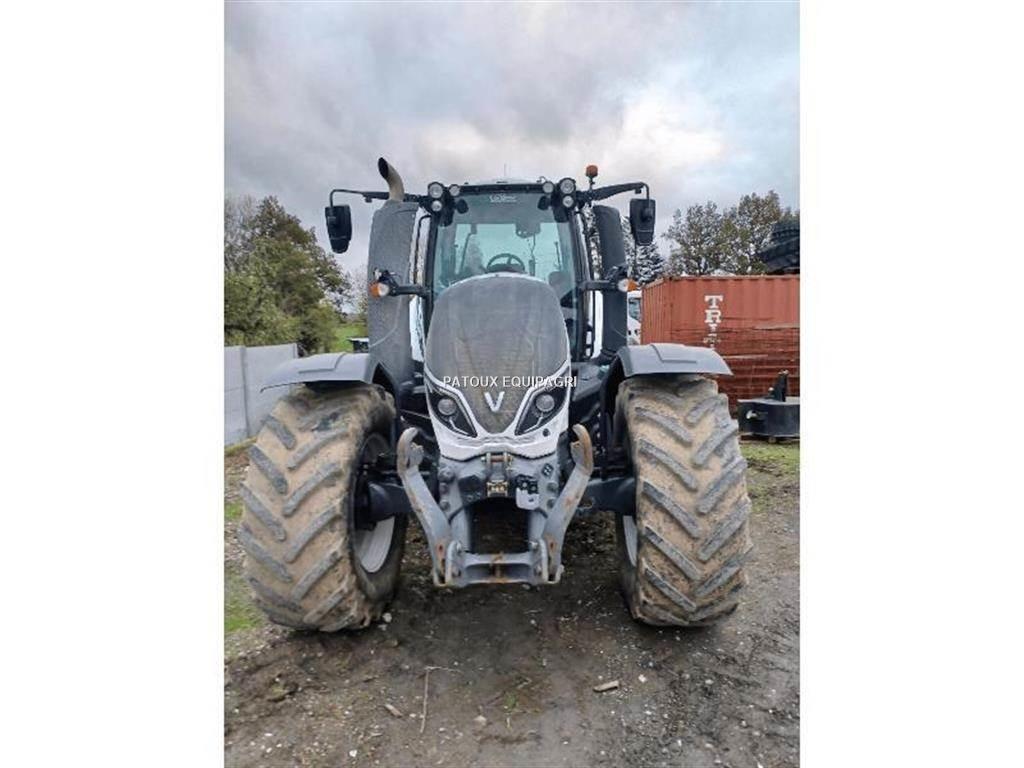 Valtra T214 DIRECT Tractors
