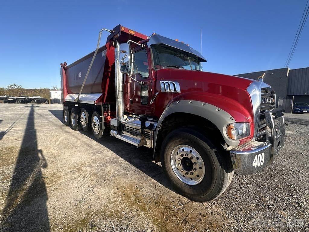 Mack GR104FR Tipper trucks