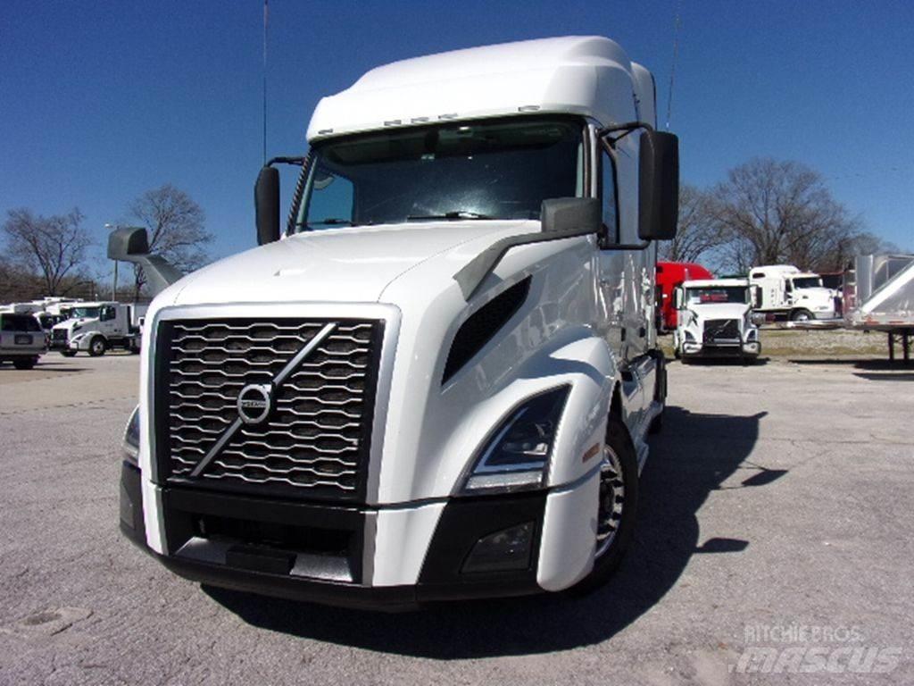 Volvo VNL Prime Movers