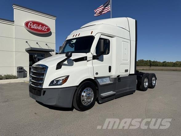 Freightliner CASCADIA 116 Prime Movers