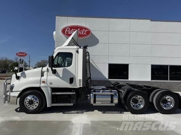 Freightliner CASCADIA 125 Prime Movers