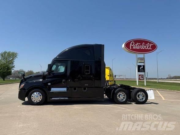 Freightliner CASCADIA 126 Prime Movers