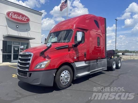 Freightliner CASCADIA 126 Prime Movers