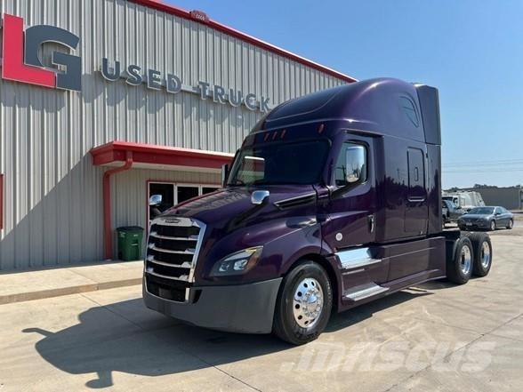 Freightliner CASCADIA 126 Prime Movers